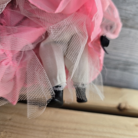 Creepy Eerie Porcelain Goth Doll Halloween - Picture 4 of 8